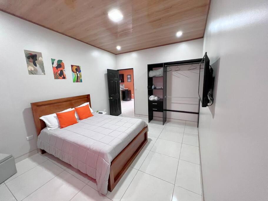 Orange Apartment 5 Min Aeropuerto Juan Santamaria 알라후엘라 외부 사진